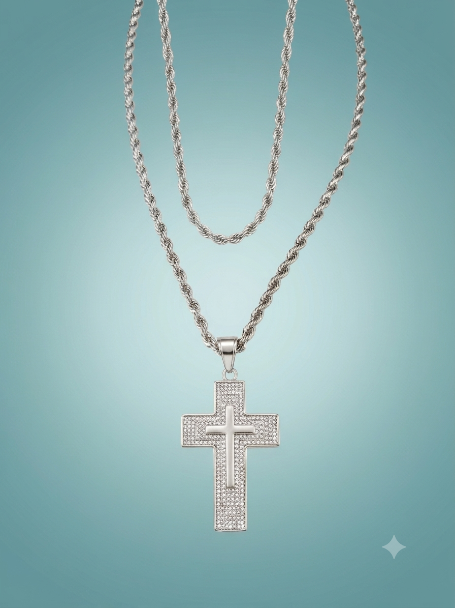 Collana con Croce Dettagliata